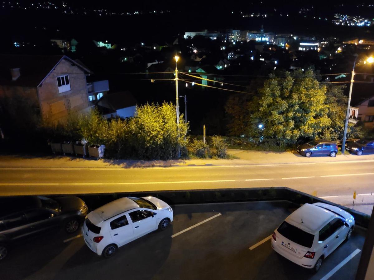 Sleep And Drive Cosy Διαμέρισμα Σαράγεβο Εξωτερικό φωτογραφία